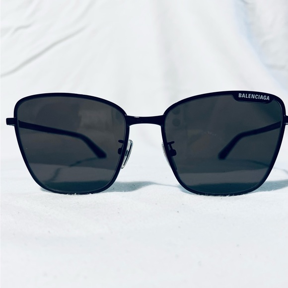 BALENCIAGA black butterfly sunglasses - Picture 10 of 11